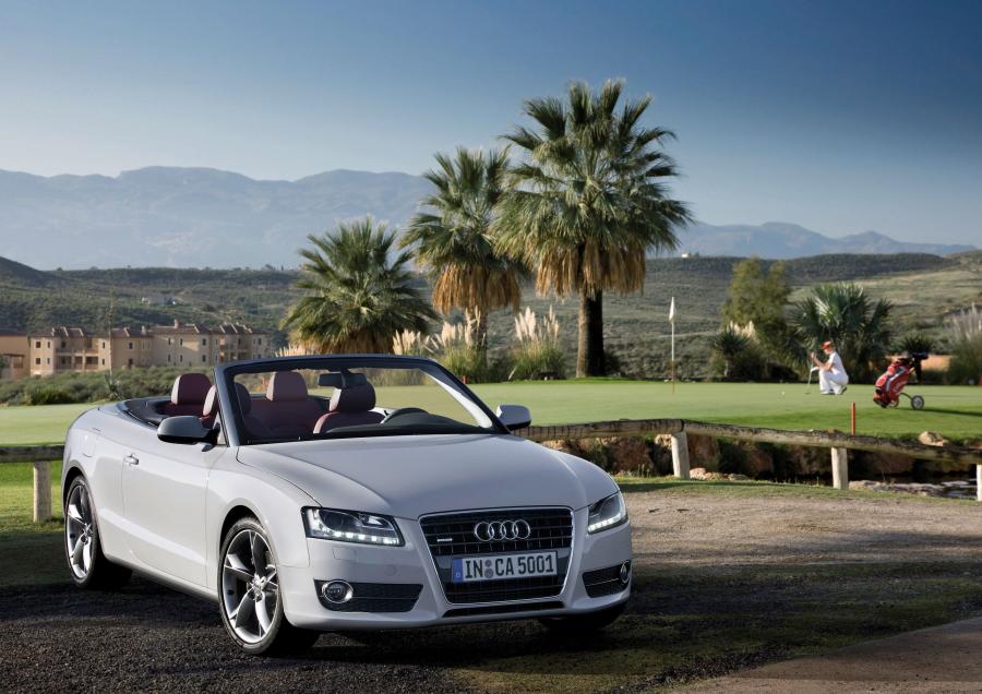  Audi A5 Cabriolet 3.0 TDI 2009 года  (фото 54 из 72)